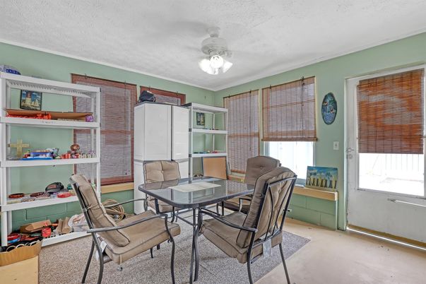 Dining room, Interior