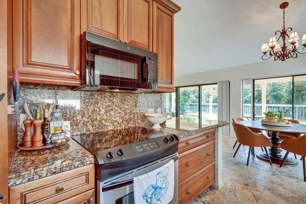 Chandelier, Dining room, Interior, Kitchen