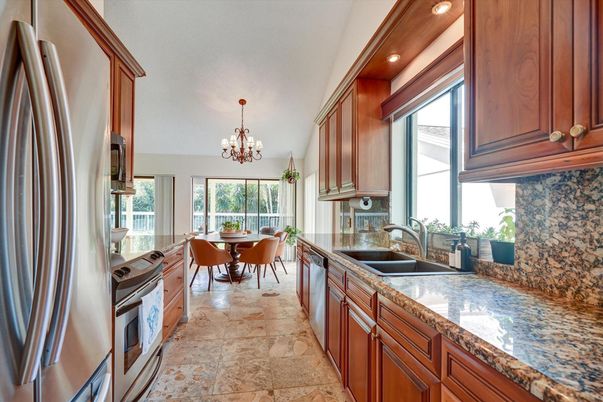 Chandelier, Dining room, Interior, Kitchen, Recessed Lighting