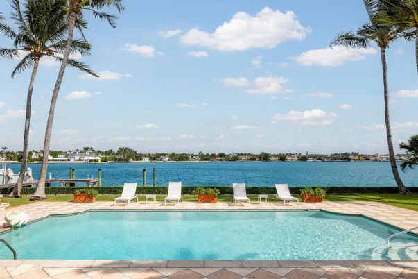 Exterior, Pool, Water