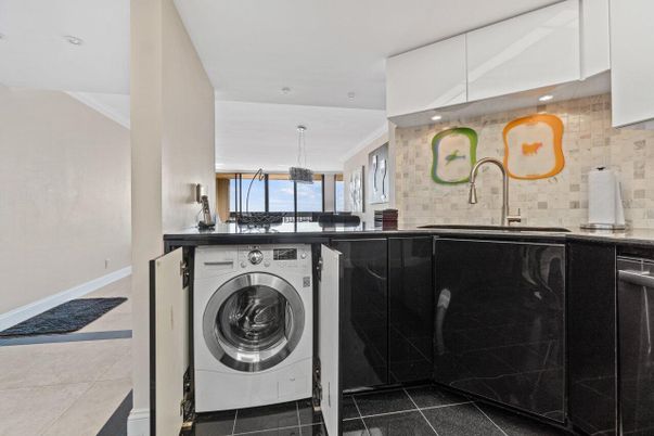 Interior, Pendant Lights, Recessed Lighting, Washer