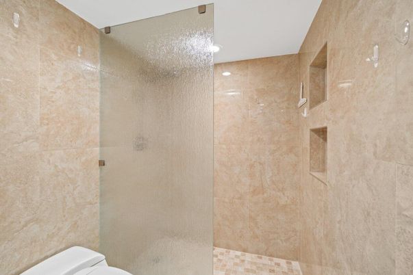 Bathroom, Interior, Recessed Lighting