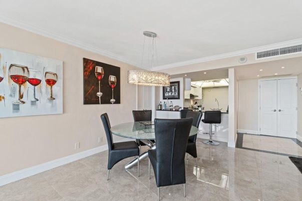 Dining room, Interior, Kitchen, Pendant Lights, Recessed Lighting