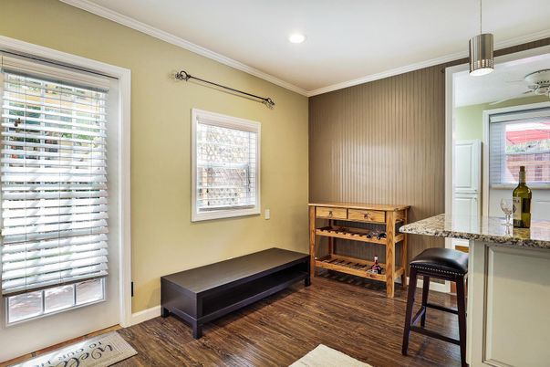 Interior, Pendant Lights, Recessed Lighting, Wood Texture Flooring