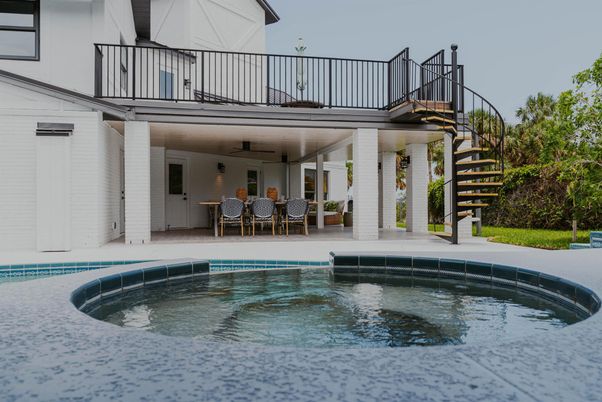 Exterior, Pool