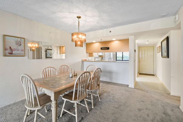 Chandelier, Dining room, Interior, Kitchen, Recessed Lighting