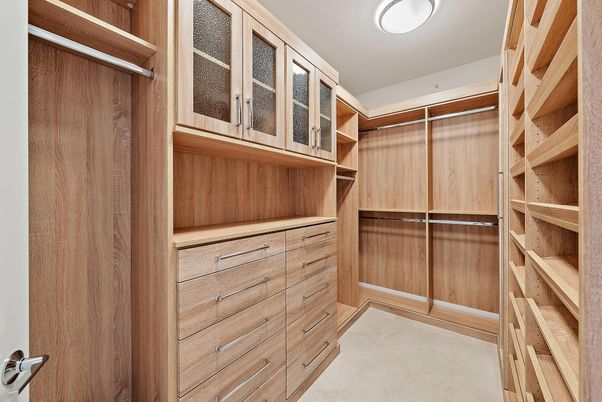 Interior, Walk-in Closets