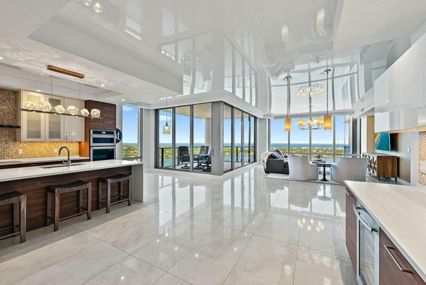 Dining room, Interior, Kitchen, Pendant Lights, Recessed Lighting, Stainless Steel Appliances