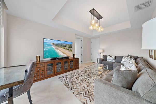 Interior, Living room, Pendant Lights