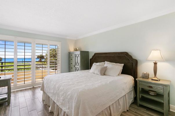 Bedroom, Interior, Water, Wood Texture Flooring