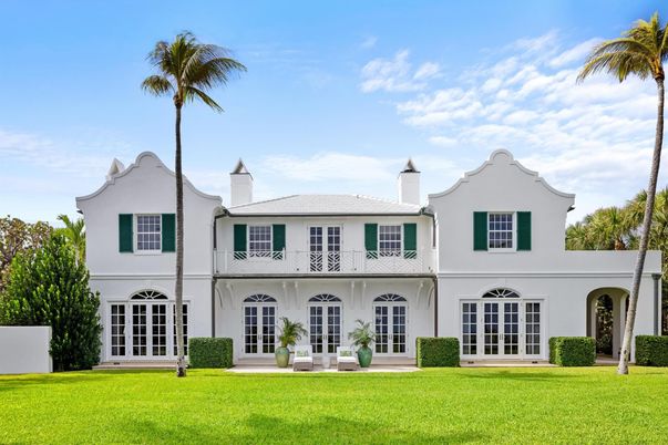 Backyard, Exterior, Facade, French Provincial