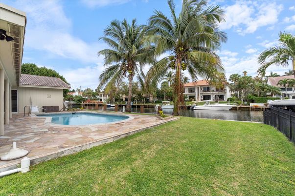 Exterior, Lake, Pool