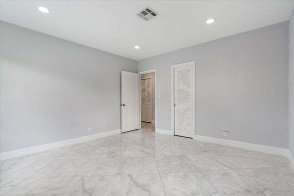 Empty room, Interior, Marble, Recessed Lighting
