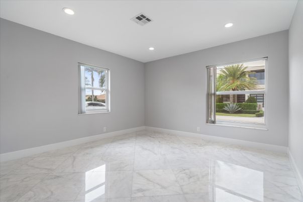 Empty room, Interior, Marble, Recessed Lighting