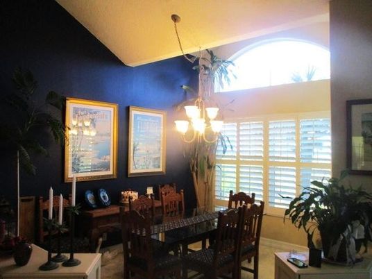 Chandelier, Dining room, Interior, Pendant Lights