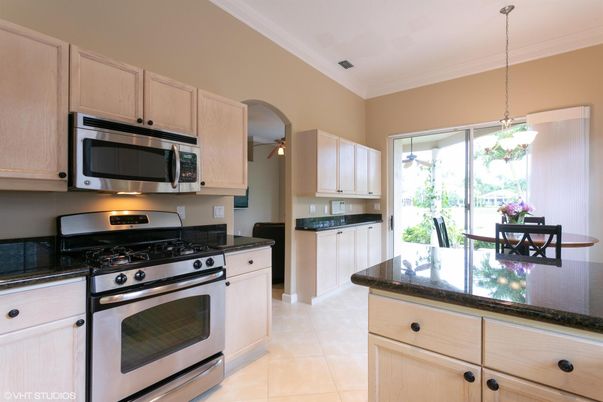 Interior, Kitchen, Pendant Lights, Stainless Steel Appliances