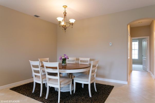Chandelier, Dining room, Interior