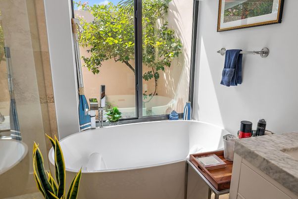 Bathroom, Free Standing Baths, Interior