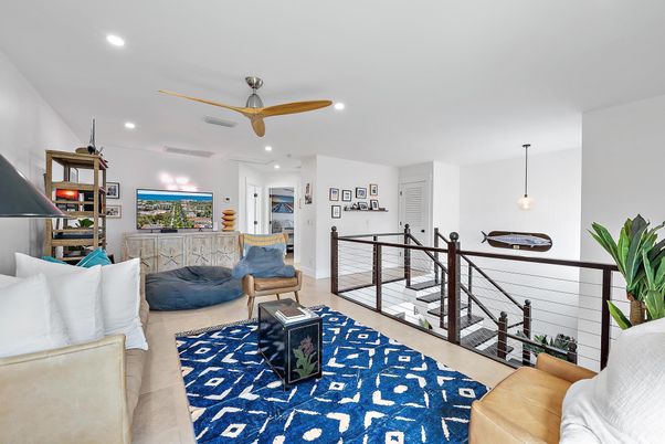 Interior, Living room, Pendant Lights, Recessed Lighting