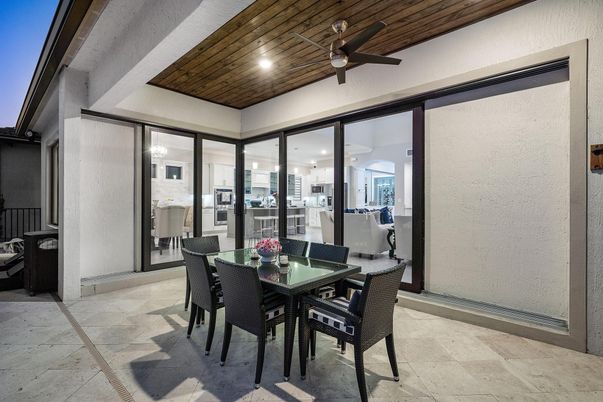 Dining room, Interior, Recessed Lighting