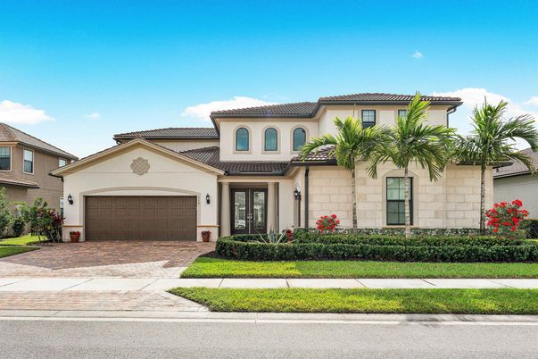 Attached, Exterior, Facade, Mediterranean