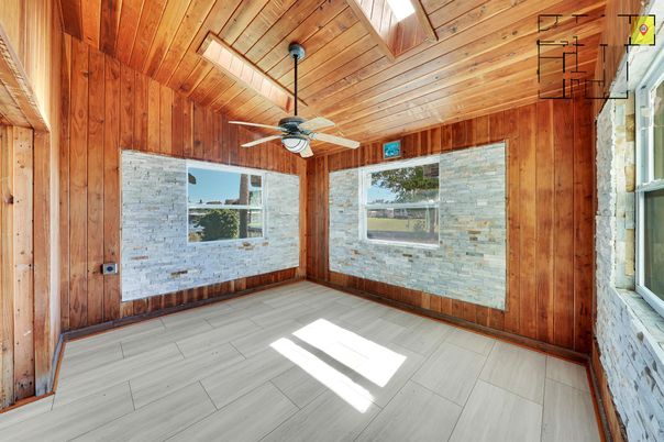 Empty room, Interior, Wooden Ceilings, Wood Texture Flooring, Wooden Walls