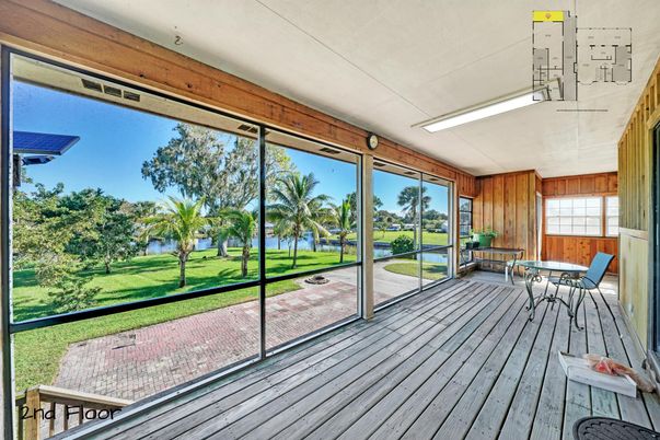 Interior, Sun Room, Water, Wood Texture Flooring
