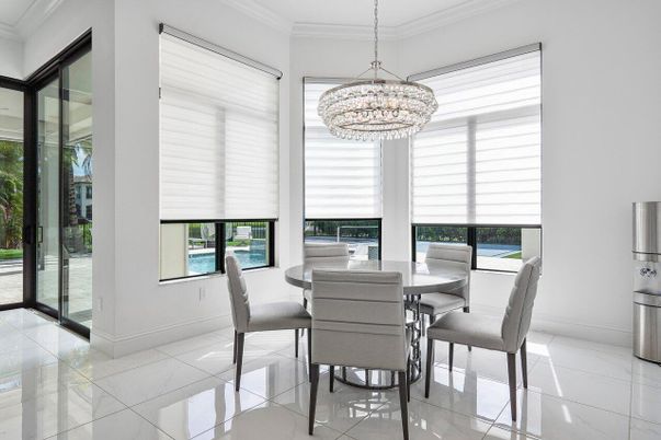 Chandelier, Dining room, Interior