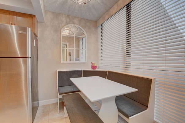 Dining room, Interior, Kitchen, Stainless Steel Appliances