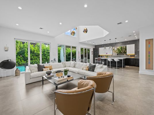 Interior, Kitchen, Living room, Pendant Lights, Recessed Lighting