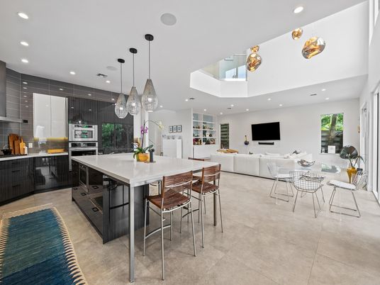 Dining room, Interior, Kitchen, Living room, Pendant Lights, Recessed Lighting, Stainless Steel Appliances