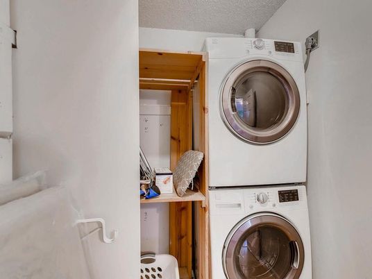Interior, Utility Closets, Washer