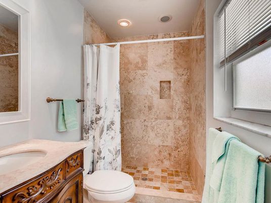 Bathroom, Interior, Recessed Lighting