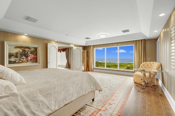 Bedroom, Interior, Recessed Lighting, Water, Wood Texture Flooring
