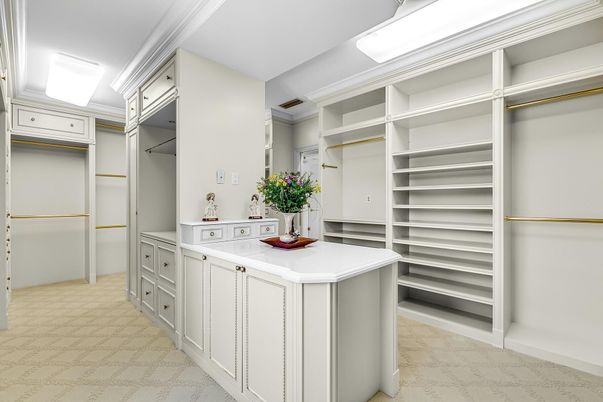 Interior, Walk-in Closets
