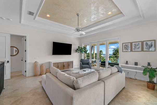 Interior, Living room, Recessed Lighting, Water