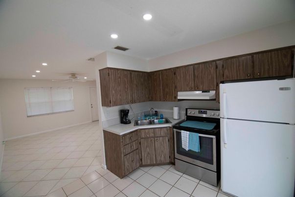 Interior, Kitchen, Recessed Lighting