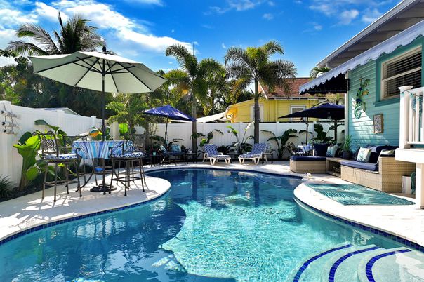 Exterior, Pool