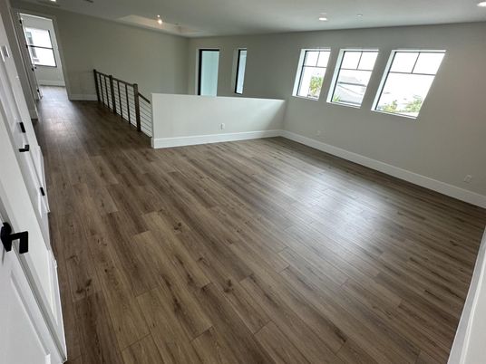 Empty room, Interior, Recessed Lighting, Wood Texture Flooring