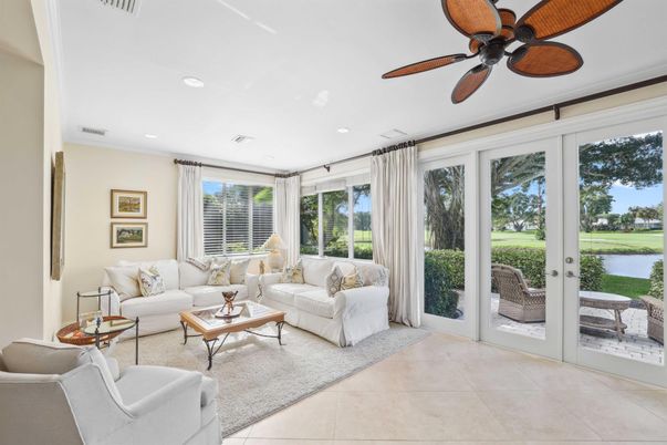 Interior, Living room, Recessed Lighting, Water
