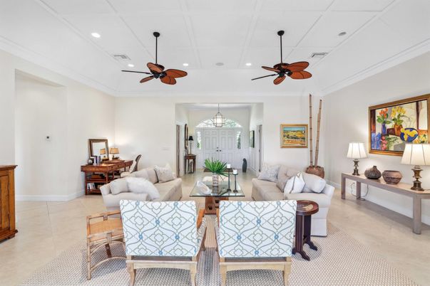 Interior, Living room, Pendant Lights, Recessed Lighting