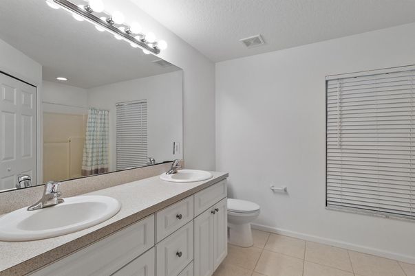 Bathroom, Dual Sink Vanities, Interior, Recessed Lighting