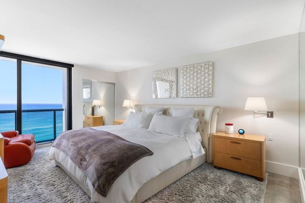 Bedroom, Interior, Water