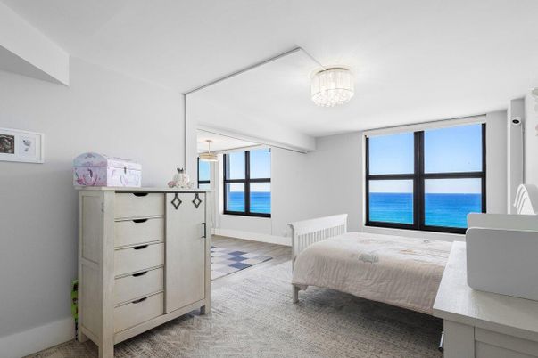 Bedroom, Interior, Water
