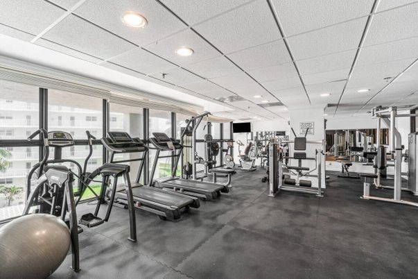 Fitness Equipment, Gym, Interior, Recessed Lighting