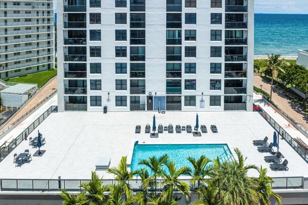 Exterior, Pool, Water