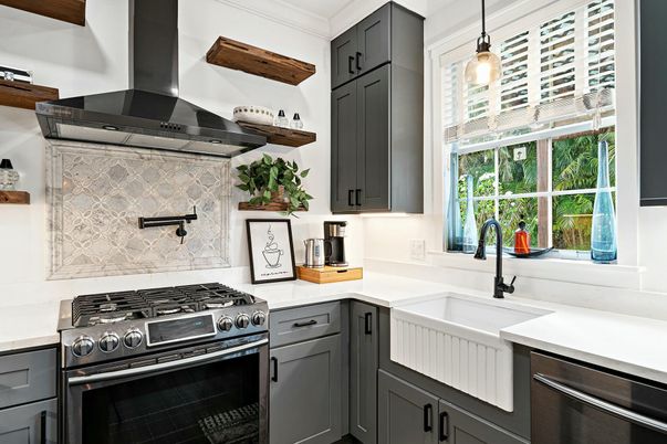 Interior, Kitchen, Pendant Lights, Stainless Steel Appliances