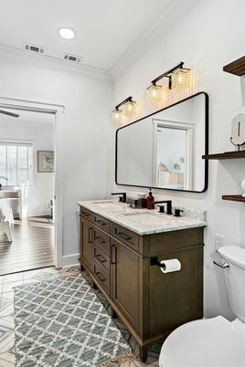 Bathroom, Dual Sink Vanities, Interior, Recessed Lighting