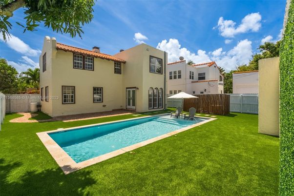 Backyard, Exterior, Pool