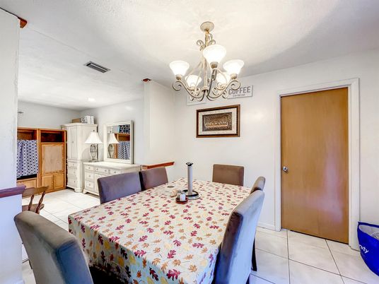 Chandelier, Dining room, Interior, Recessed Lighting